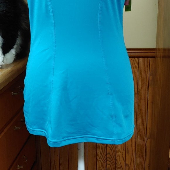 Zumba 🆕 Vintage Break Beat Built In Bra Tank Top M - Picture 6 of 14